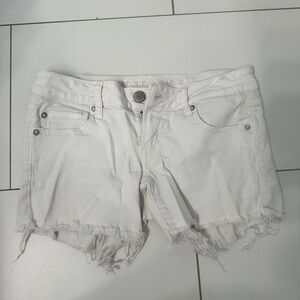 American Eagle Outfitters Frayed White Jean Shorts -Stretch